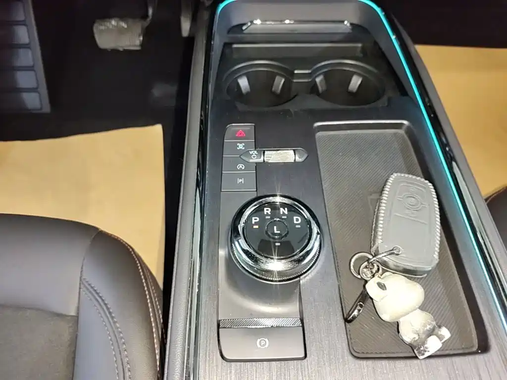 Ford Mondeo — миниатюра 14