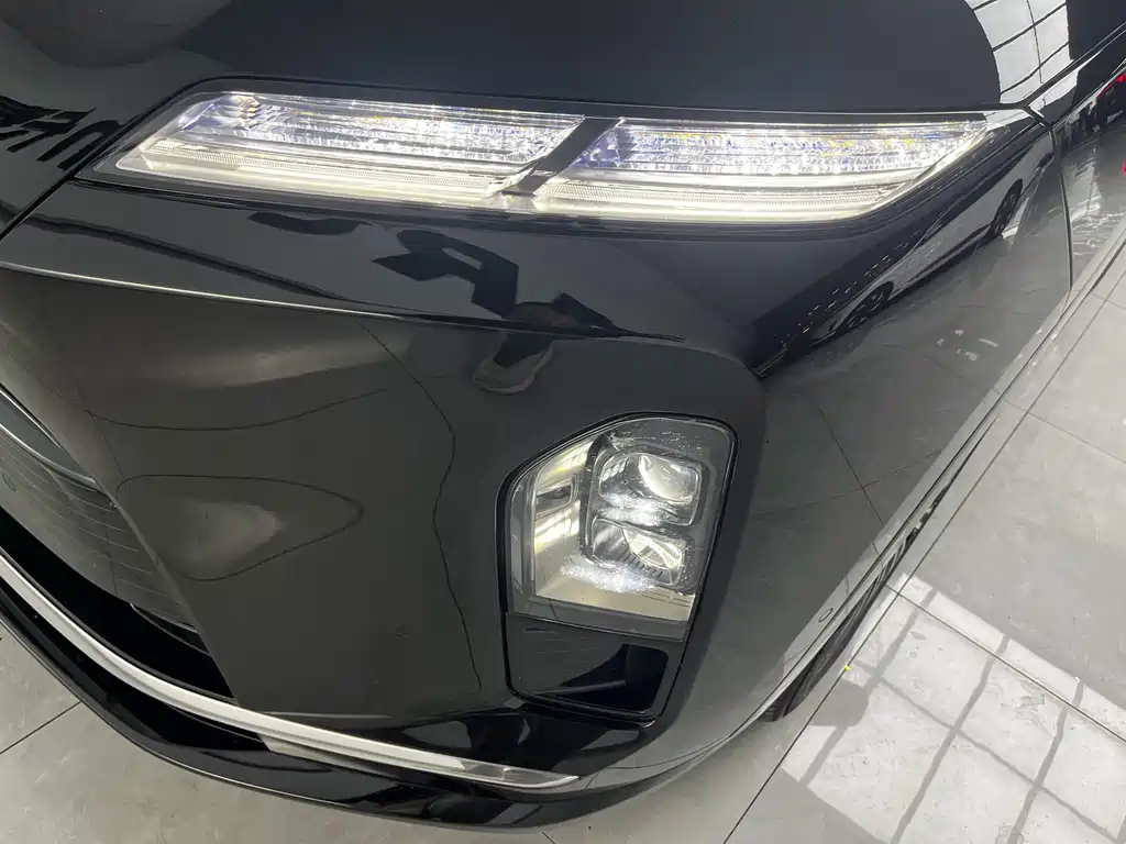 NIO ES8 — миниатюра 7