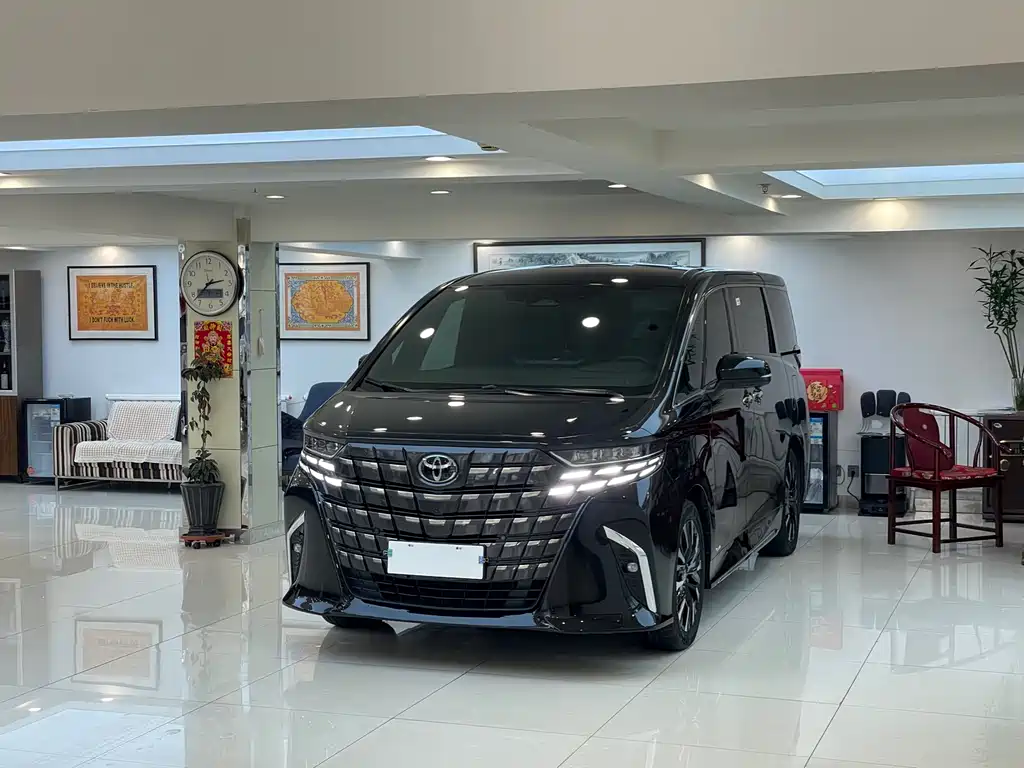 Toyota Alphard 2023