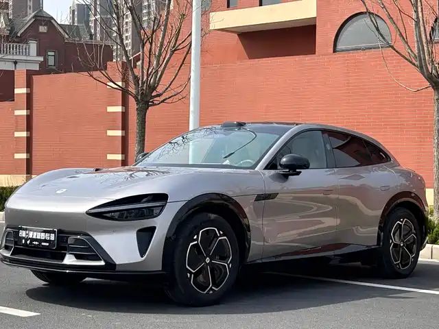 XIAOMI CAR XIAOMI YU7 2025