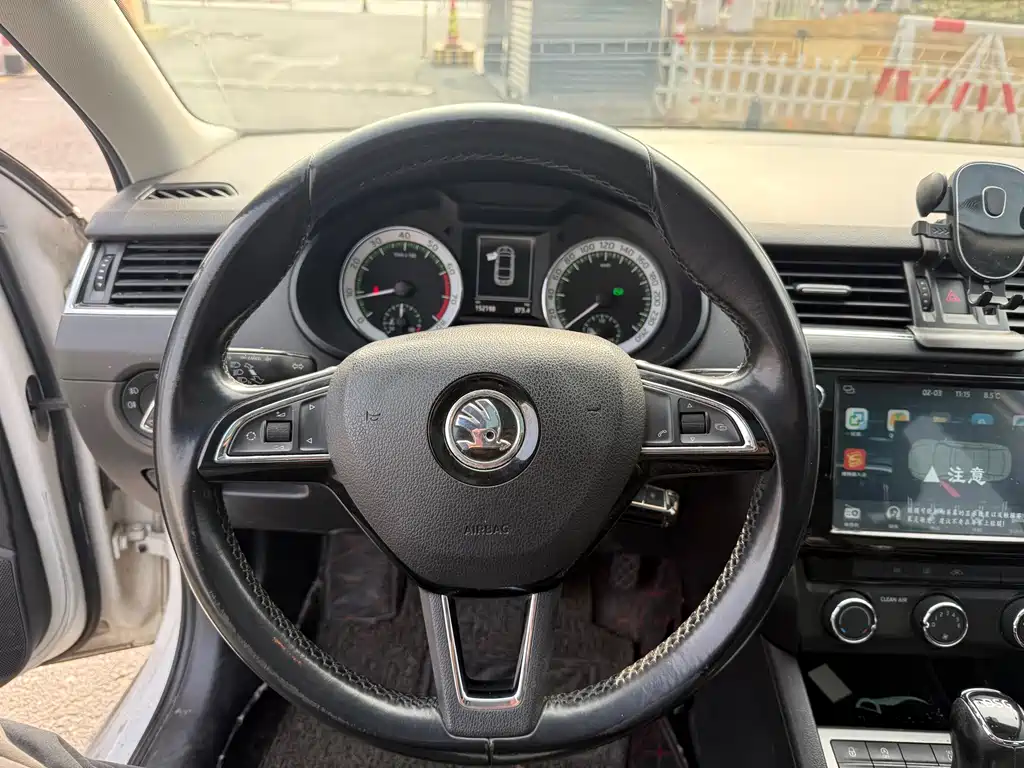 SKODA OCTAVIA