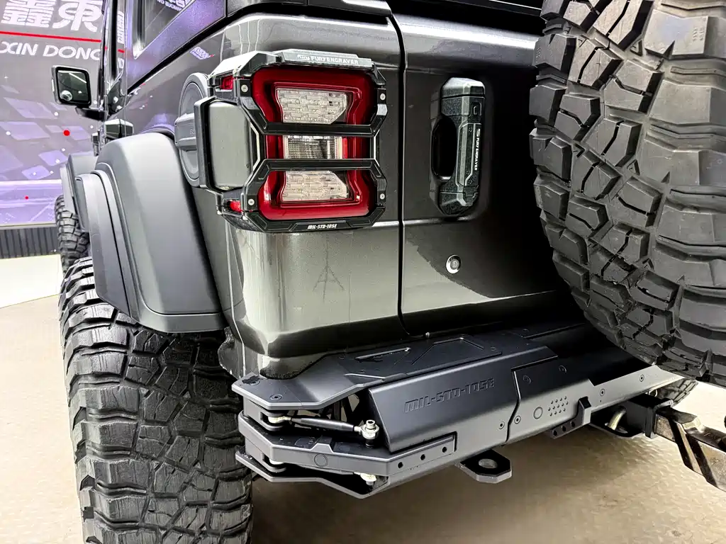 Jeep Wrangler — миниатюра 16