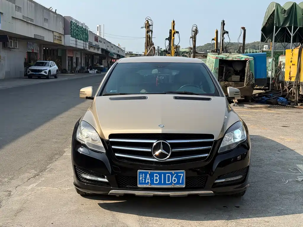 Mercedes-Benz R 2011 R 300 L