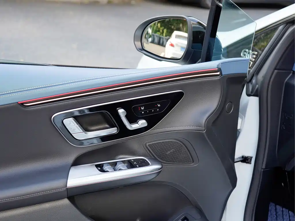 Mercedes-Benz EQE — миниатюра 15