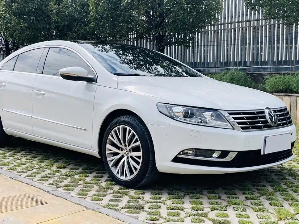 Volkswagen CC - фото 4