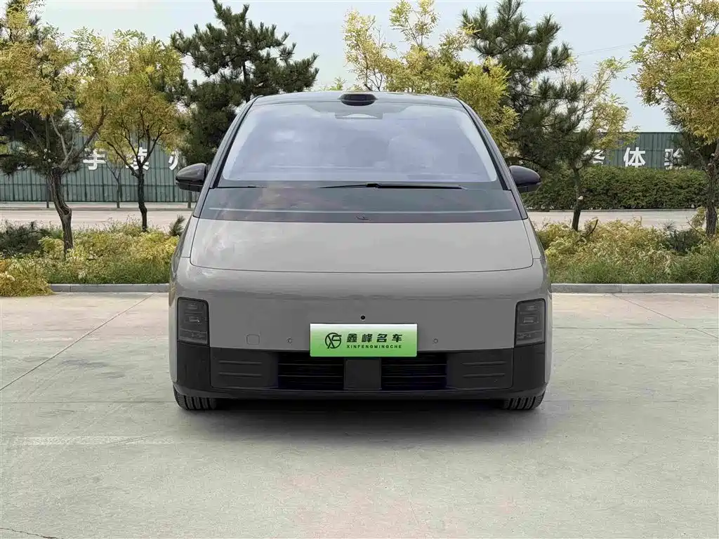Li Auto Li MEGA — миниатюра 2