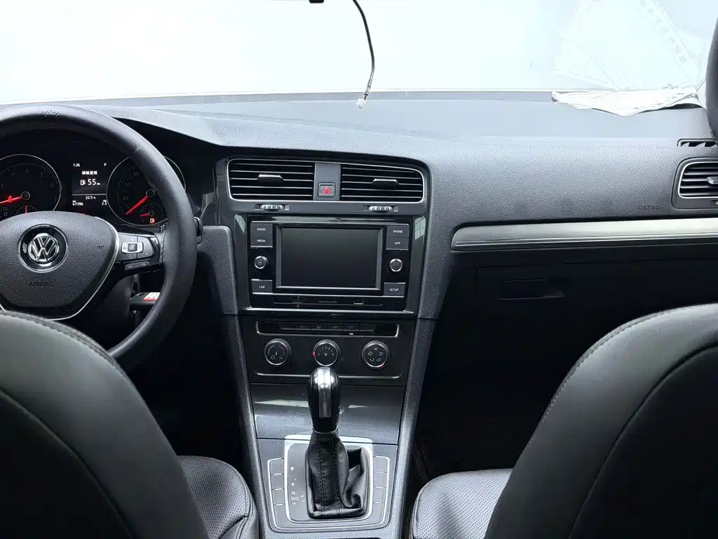 Volkswagen Golf — миниатюра 4