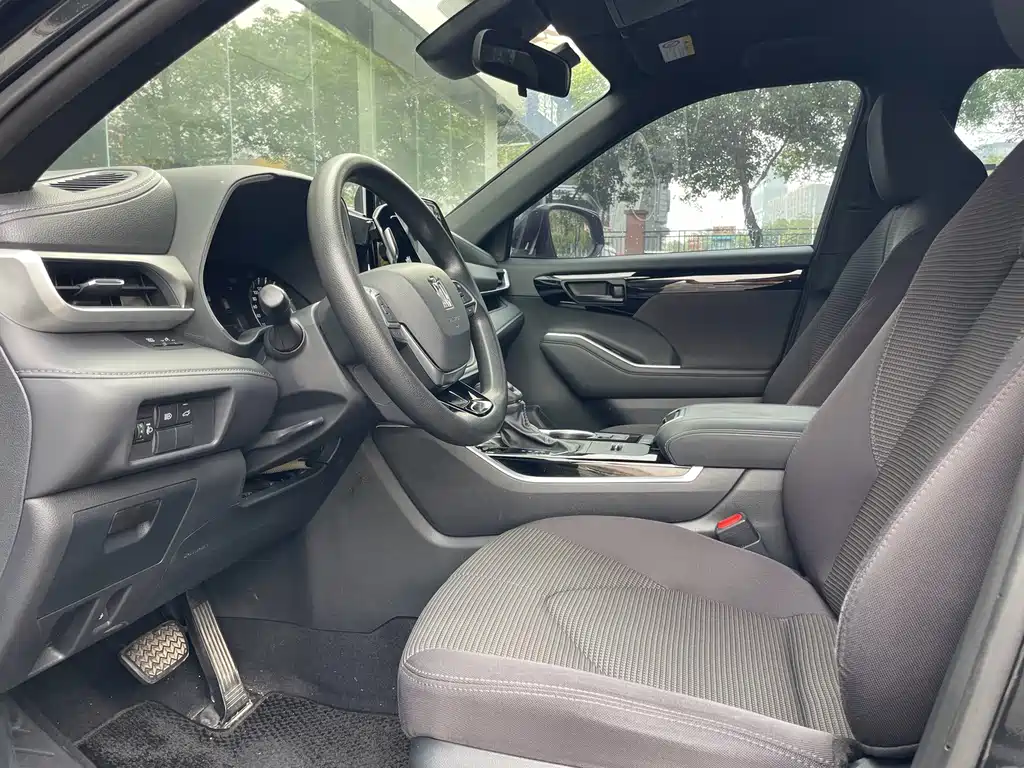 Toyota Crown Kluger — миниатюра 5