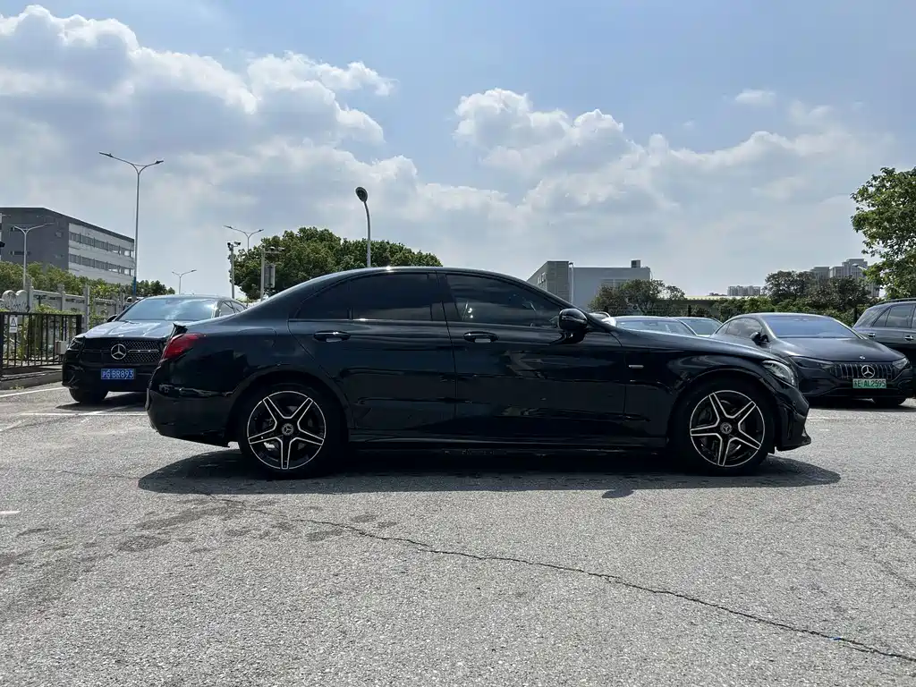 Mercedes-Benz C-Class — миниатюра 4