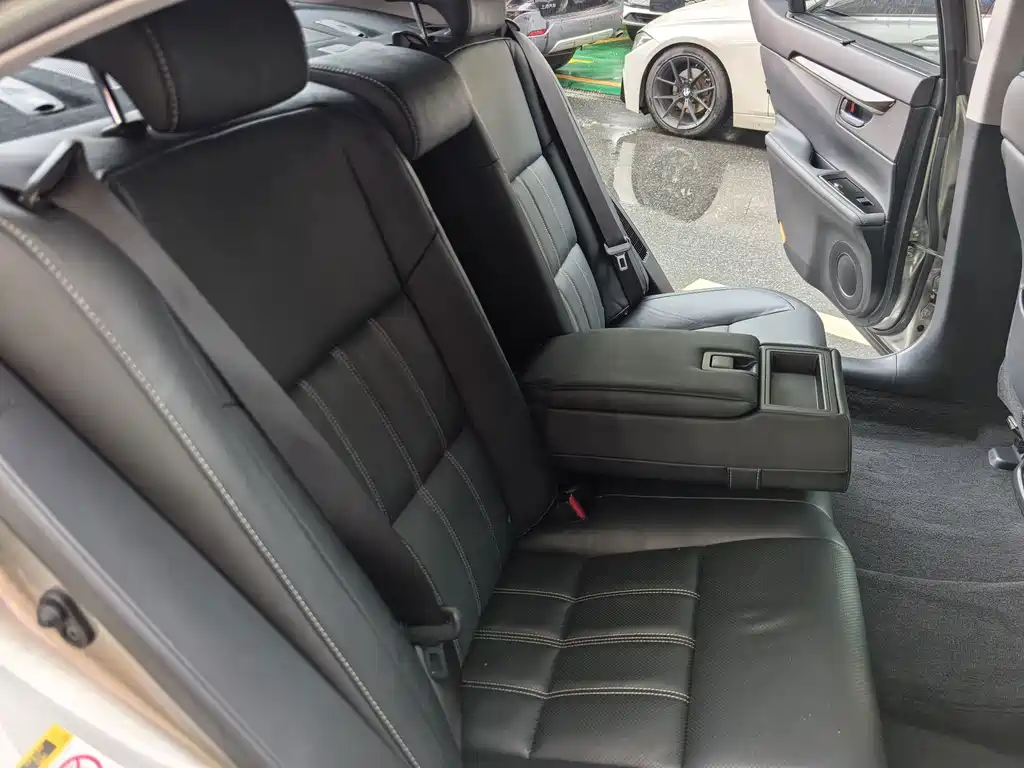 Lexus ES — миниатюра 13