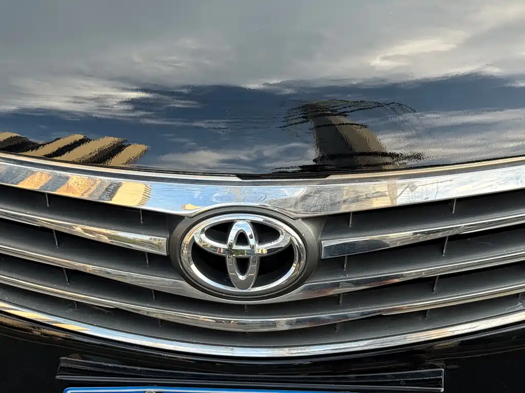 Toyota Camry — миниатюра 7