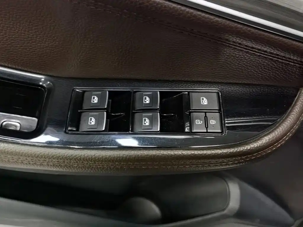 Fengxing Fengxing SX6 — миниатюра 9