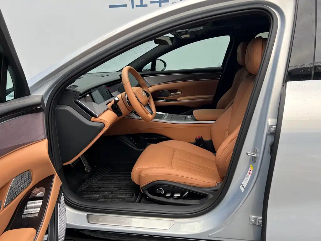 BYD Han L 2025 EV Flagship