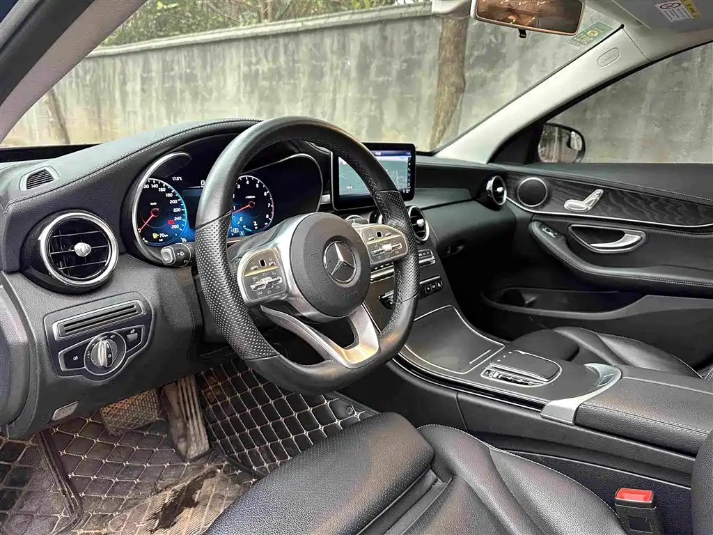 Mercedes-Benz C-Class — миниатюра 4