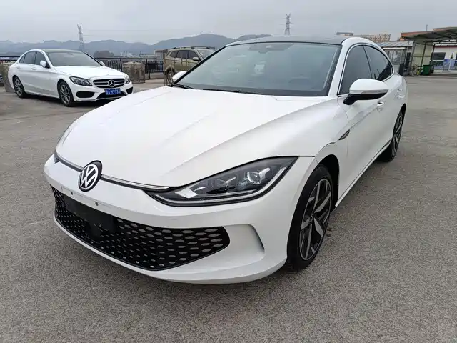 VOLKSWAGEN LINGDU 2022