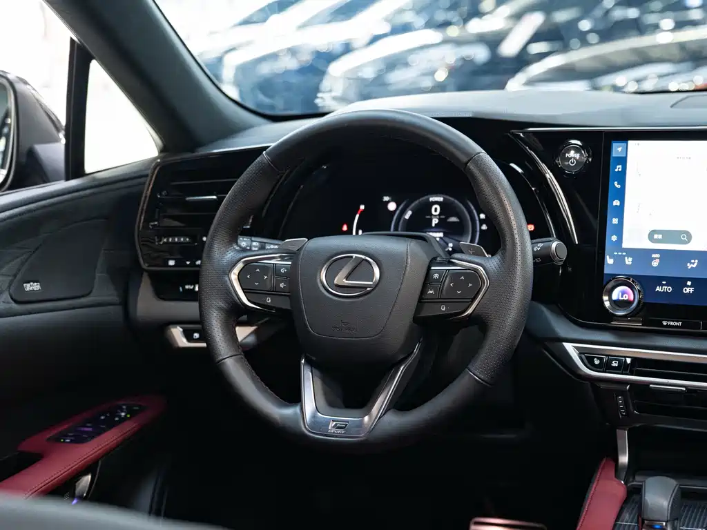 Lexus RX — миниатюра 15