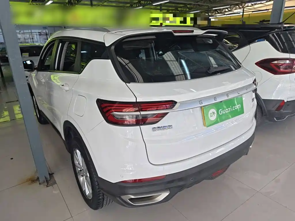 Geely Binyue — миниатюра 5