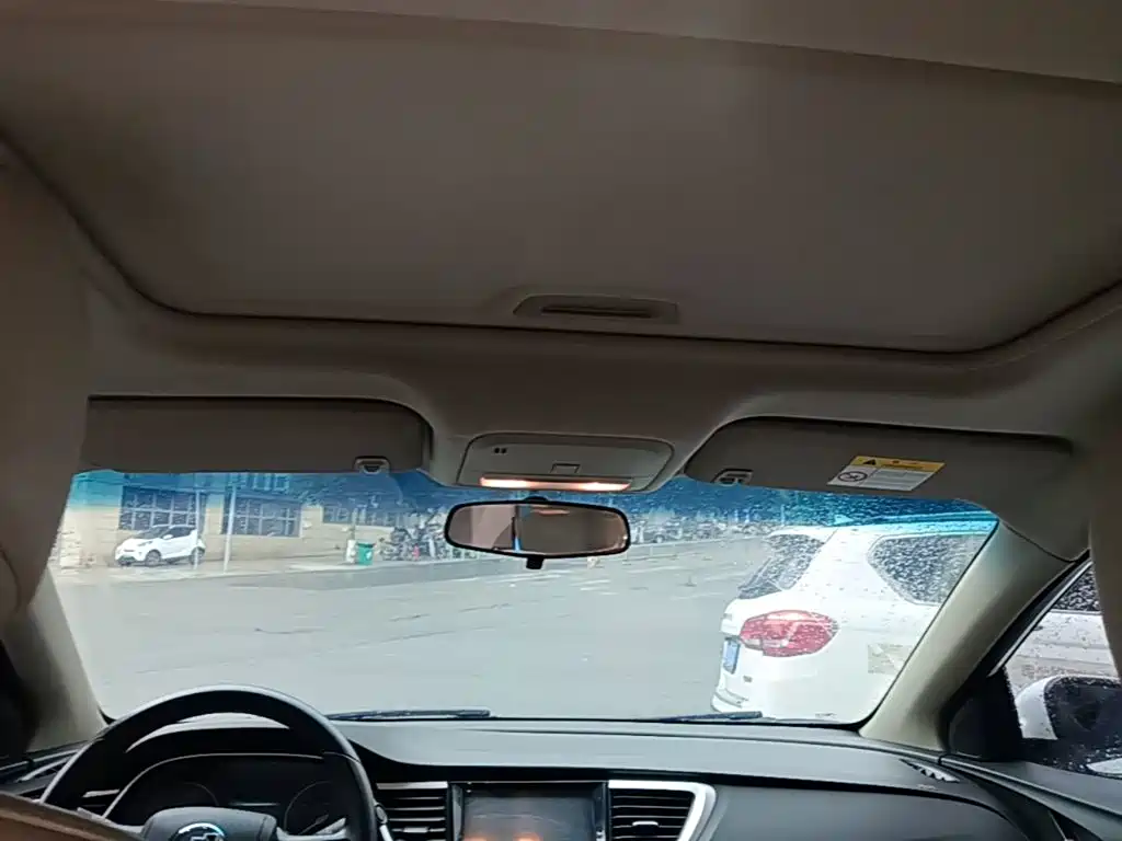 Buick Excelle — миниатюра 18