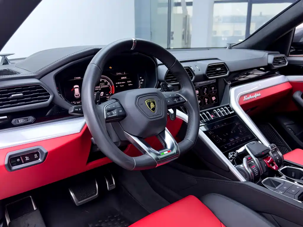 Lamborghini Urus — фотографии объявления, Фото 18