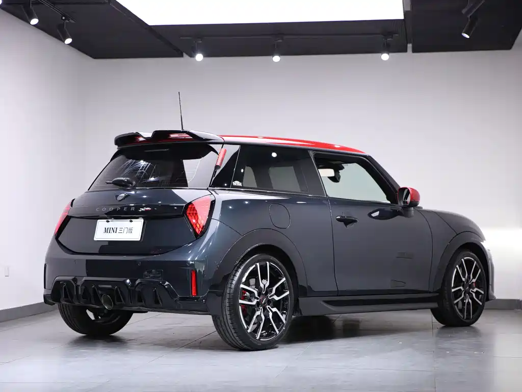 MINI JCW