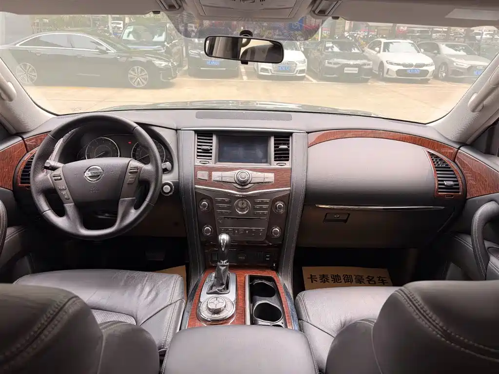 Nissan Terra 2019 4.0L AT