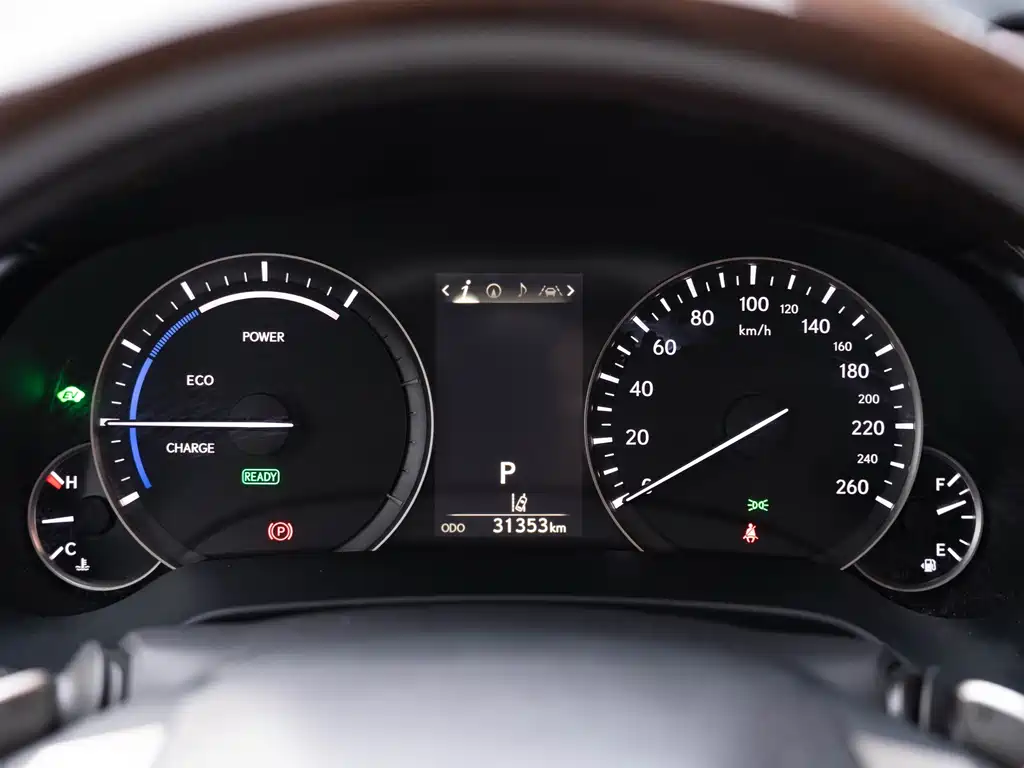Lexus RX — миниатюра 26