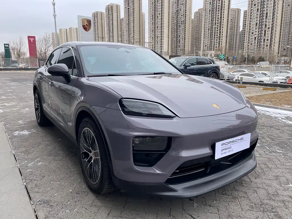 PORSCHE MACAN NEW ENERGY