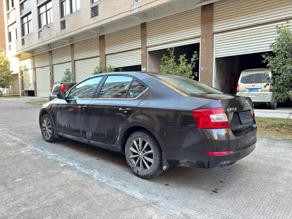 SKODA OCTAVIA