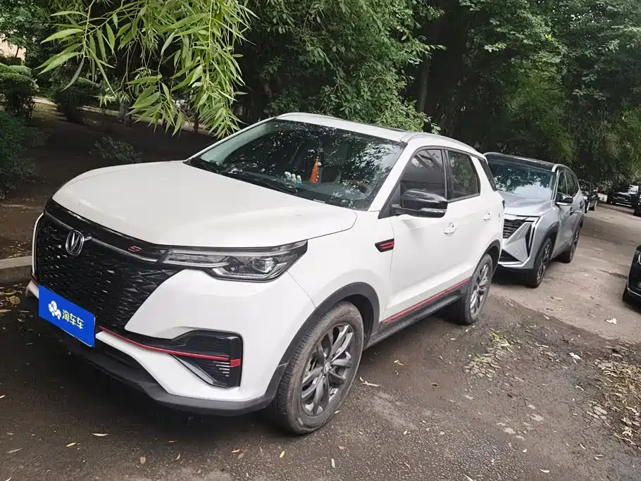 2021 Changan CS55 PLUS - zdjęcie 1 z 16