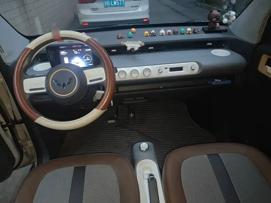 Wuling MINIEV — миниатюра 5