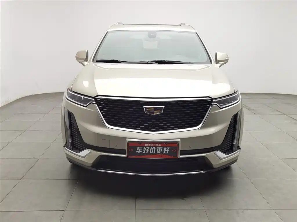 CADILLAC XT6