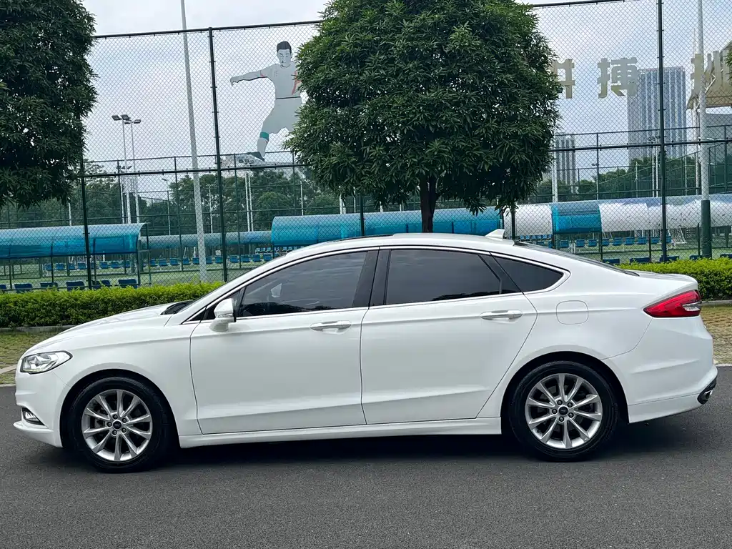 Ford Mondeo — миниатюра 4