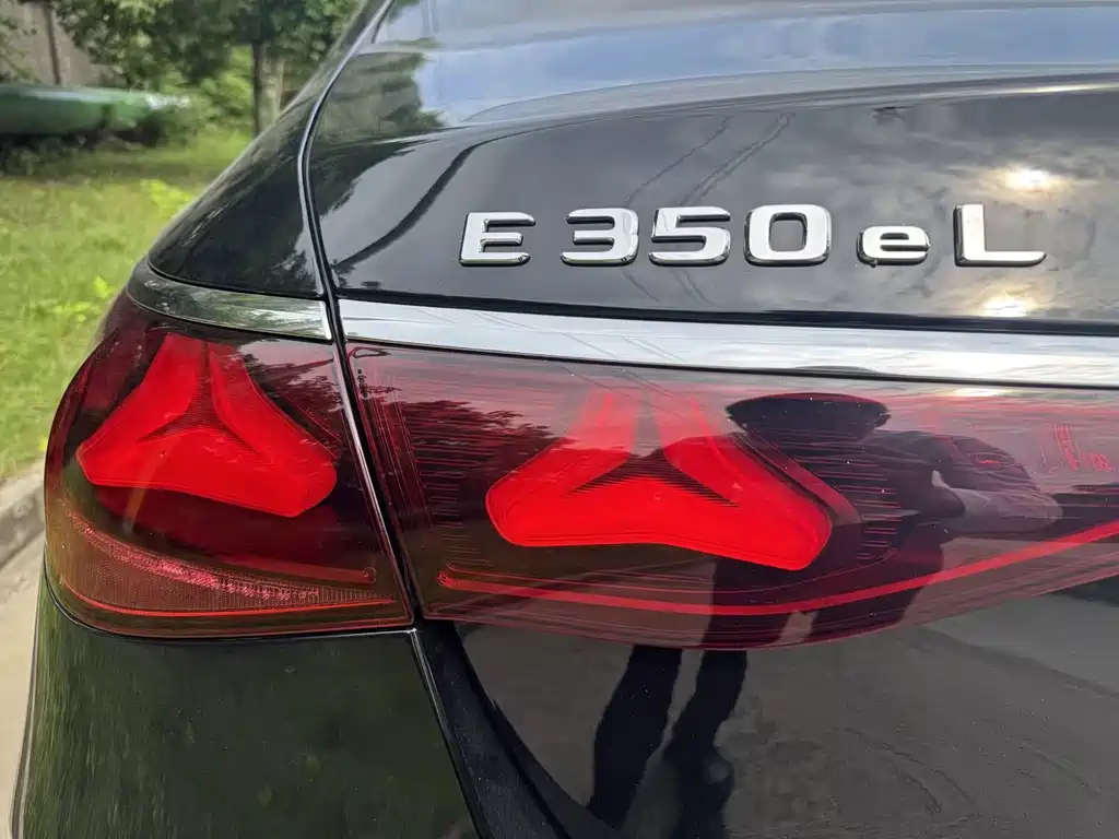 Mercedes-Benz E-Class New Energy — миниатюра 14