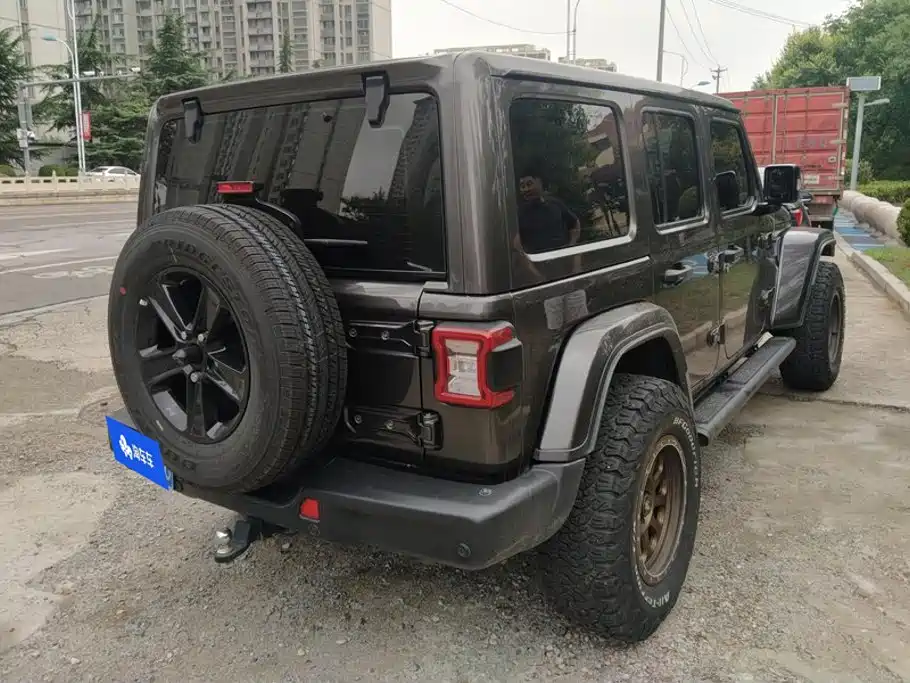 Jeep Wrangler — миниатюра 3