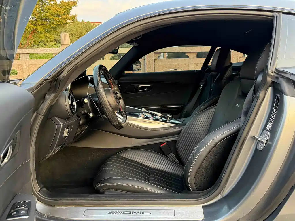 Mercedes-Benz AMG GT — миниатюра 6