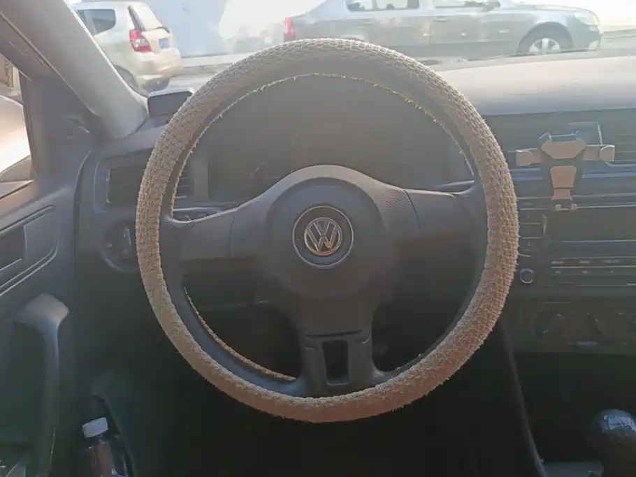 Volkswagen Santana — миниатюра 15