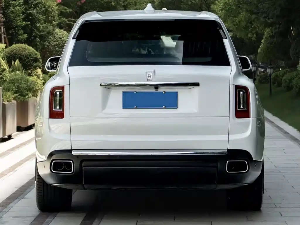 Rolls-Royce Cullinan — миниатюра 5