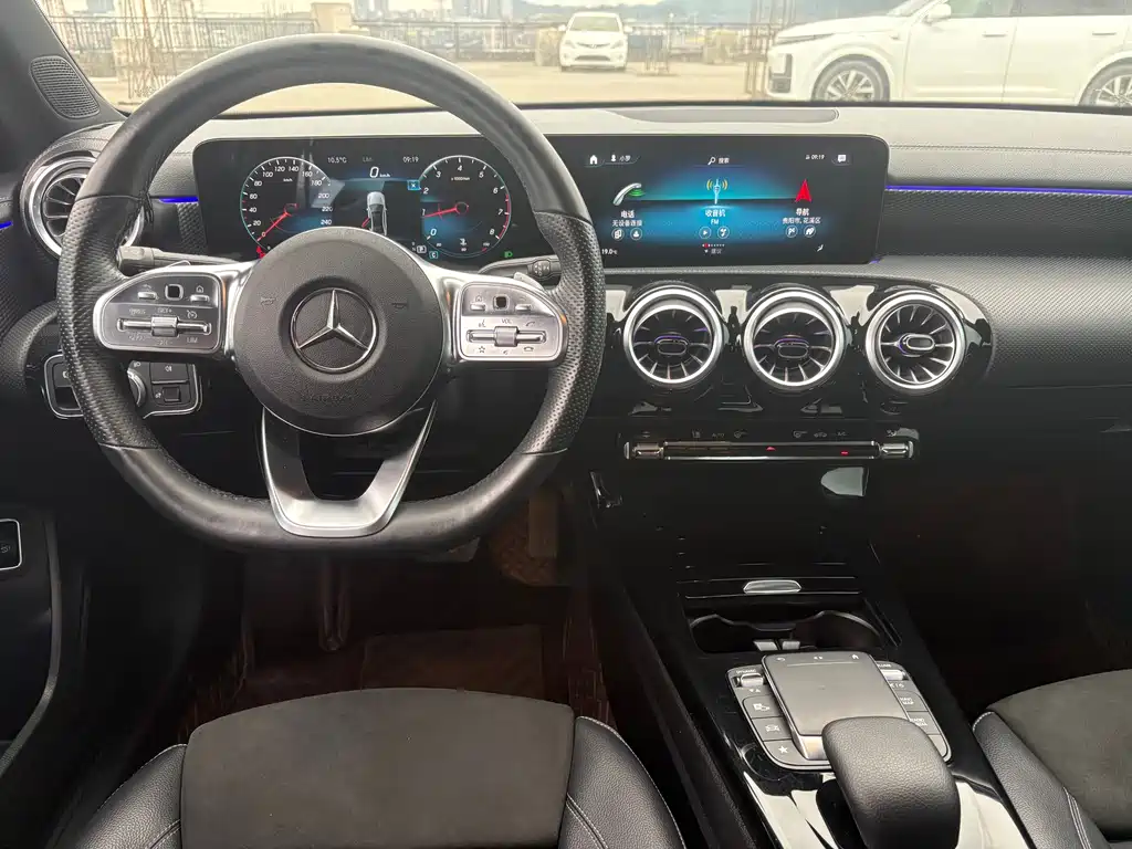 MERCEDES-BENZ A CLASS