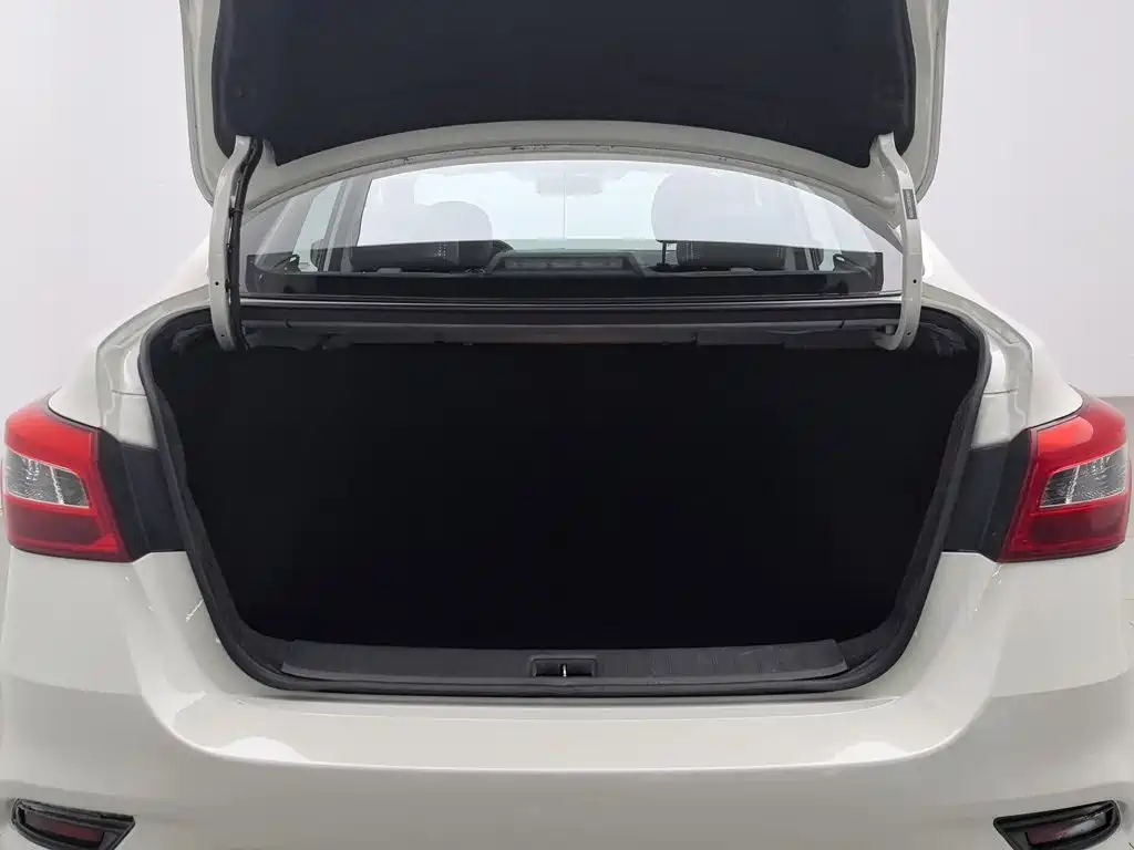 Nissan Sylphy — миниатюра 16