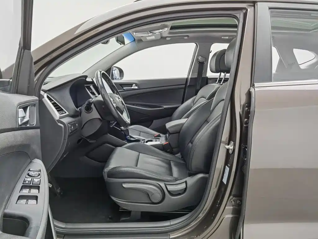Hyundai Tucson — миниатюра 10