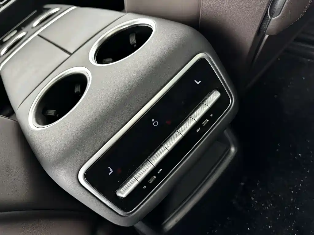 Li Auto Li L8 — миниатюра 13