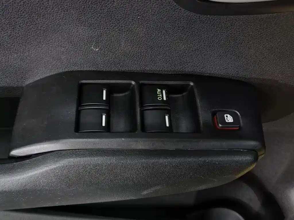Honda Fit — миниатюра 9