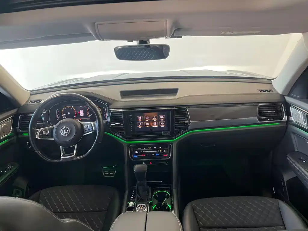 Volkswagen Teramont — миниатюра 5