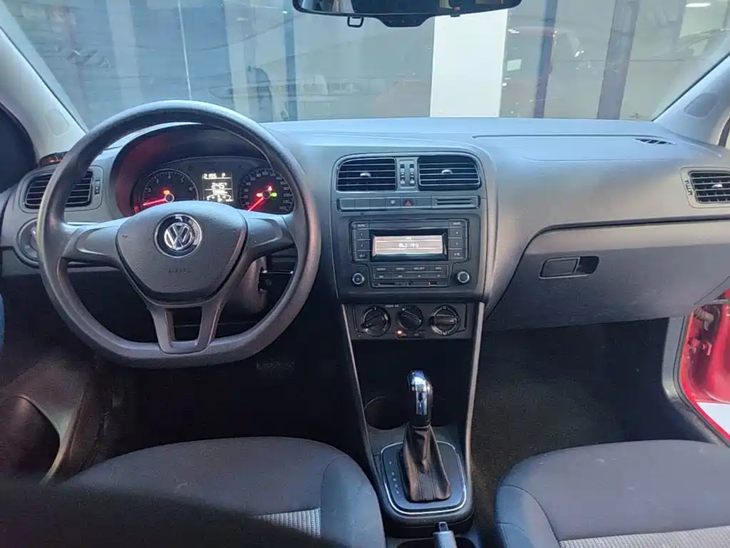 Volkswagen Polo — миниатюра 10
