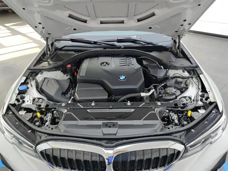BMW 3 Series — миниатюра 10