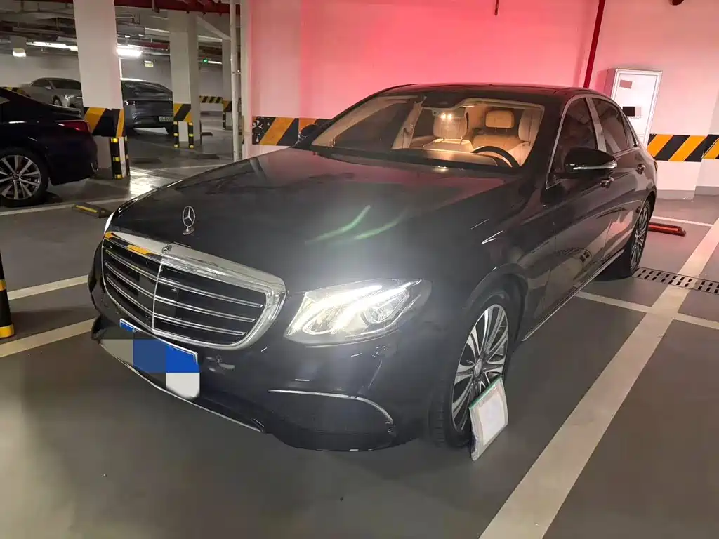 2016 Mercedes-Benz E-klasse - zdjęcie 1 z 8