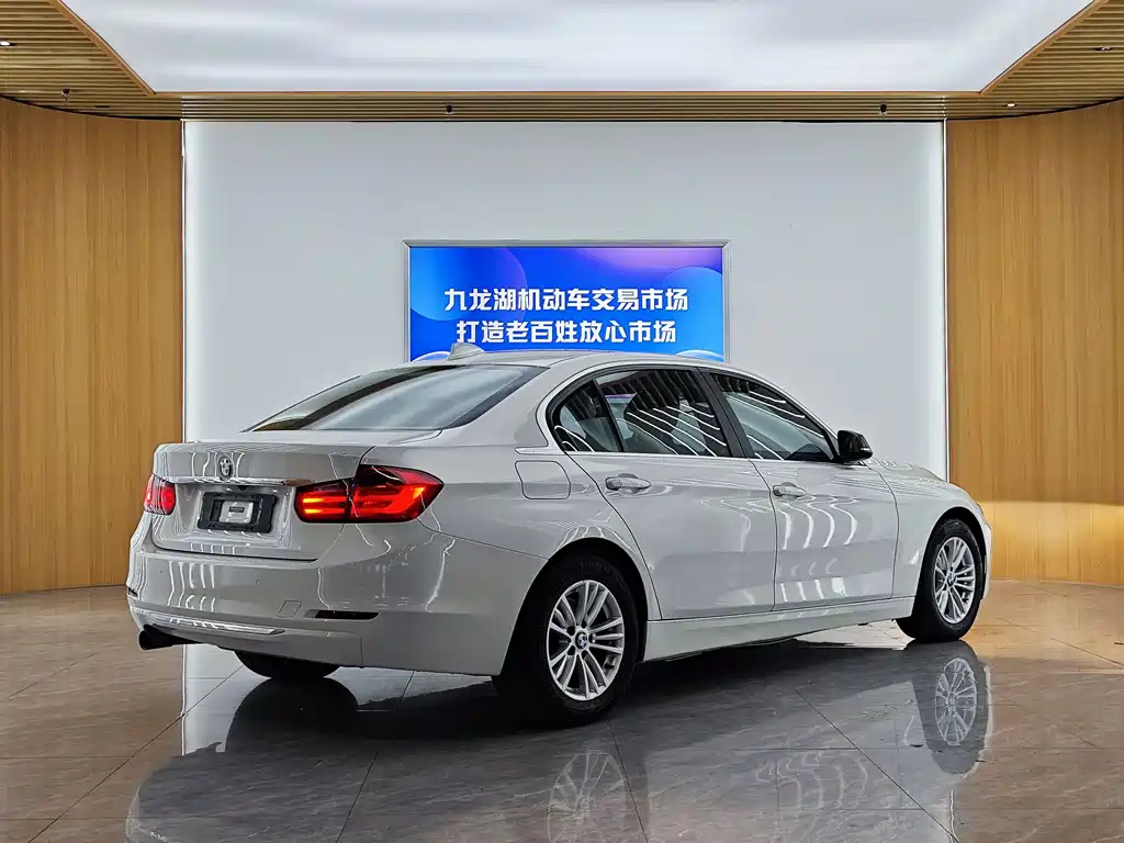 BMW 3 Series — миниатюра 5