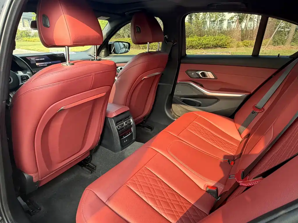 BMW 3 Series — миниатюра 14