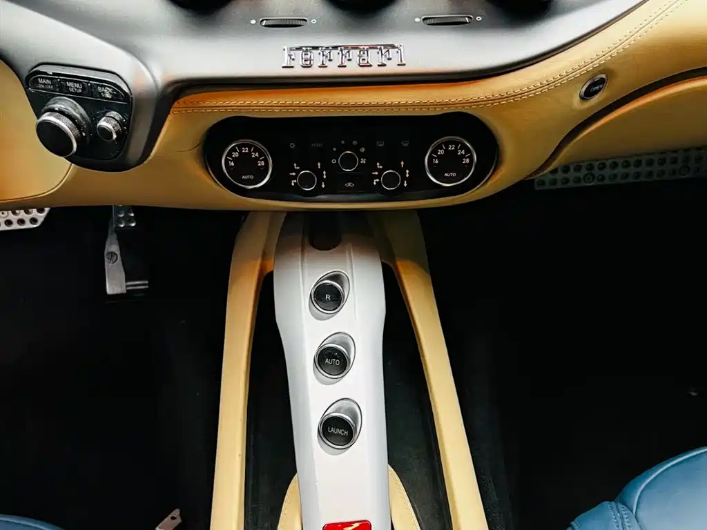 Ferrari F12berlinetta 2013 6.3L