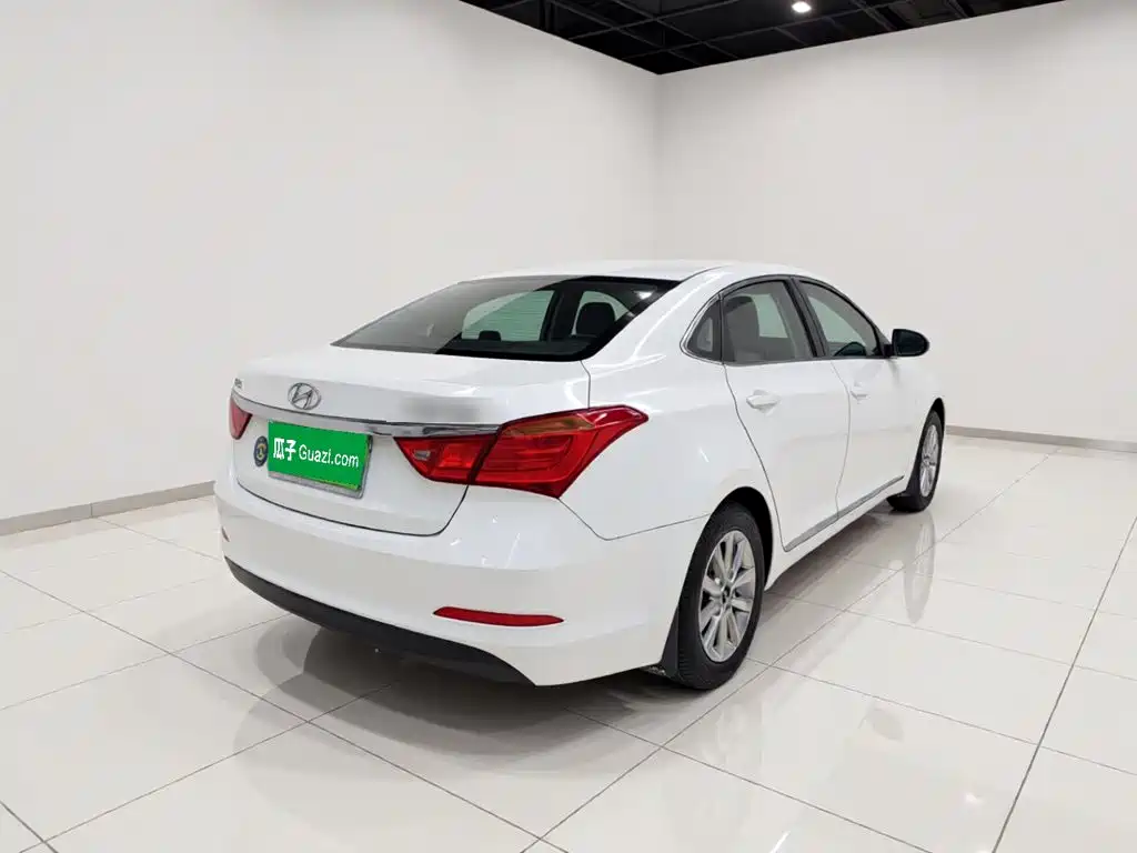 Hyundai Mistra — миниатюра 6
